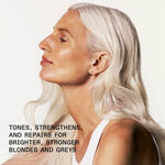 Olaplex No. 4P Blonde Enhancer Toning Shampoo 1000ml