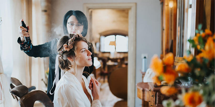 How to make it as a wedding hair stylist How to make it as a wedding hair stylist
